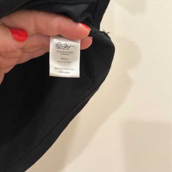 GRLFRND Denim Black Cropped Tee with Shoulder Pads - Picture 4 of 4